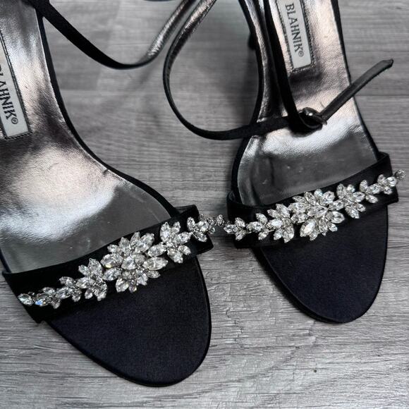 MANOLO BLAHNIK Black Satin Slingback Crystal Sandals Heels Size 38 1/2 - Picture 3 of 13